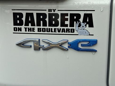 Used 2022 Jeep Wrangler Unlimited Sahara w/ Cold Weather Group image 30