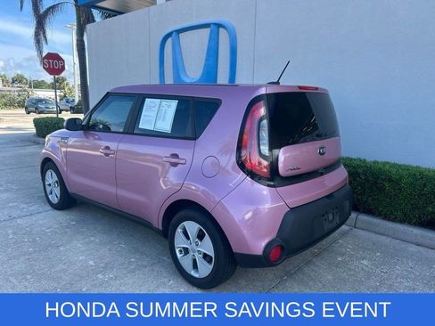 Used 2015 Kia Soul FWD image 6