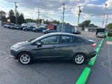 Used 2017 Ford Fiesta SE image 4