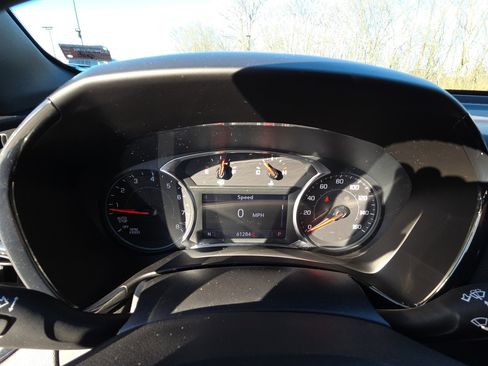 Used 2023 Chevrolet Equinox RS w/ RS Leather Package image 16