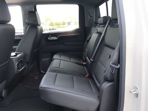 New 2026 GMC Sierra 1500 Denali w/ Denali Reserve Package AWD/4WD image 16