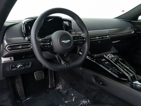Used 2026 Aston Martin V8 Vantage Coupe RWD image 14