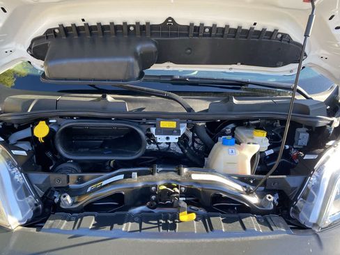 Used 2026 RAM ProMaster 2500 w/ Convenience Group FWD image 12