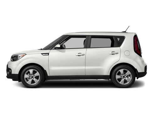 Used 2017 Kia Soul FWD image 3
