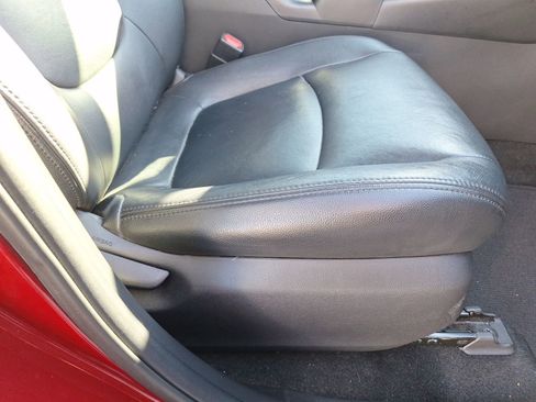 Used 2020 Toyota RAV4 XLE image 35