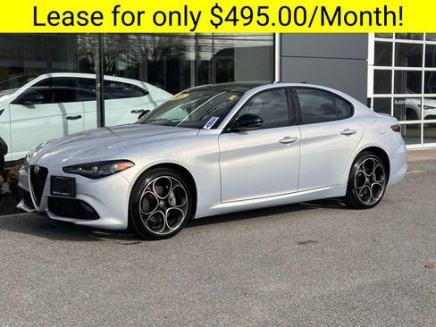 Used 2025 Alfa Romeo Giulia AWD w/ Driving Assist Package image 1