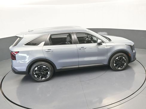Used 2025 Kia Sorento S FWD image 53