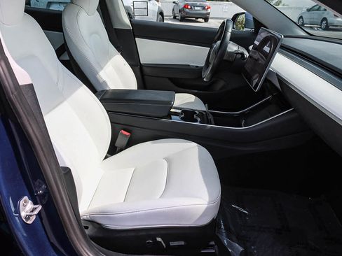 Used 2018 Tesla Model 3 Long Range AWD/4WD image 17