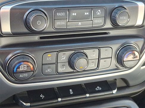 Used 2018 GMC Sierra 1500 SLT image 15