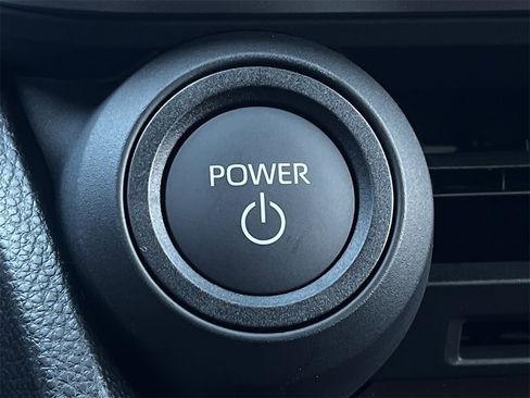 New 2026 Toyota Prius SE image 19