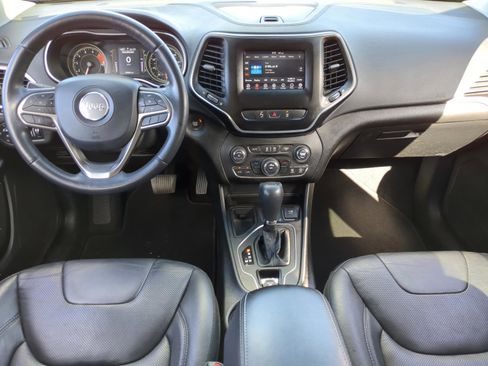 Used 2021 Jeep Cherokee Latitude Lux image 9