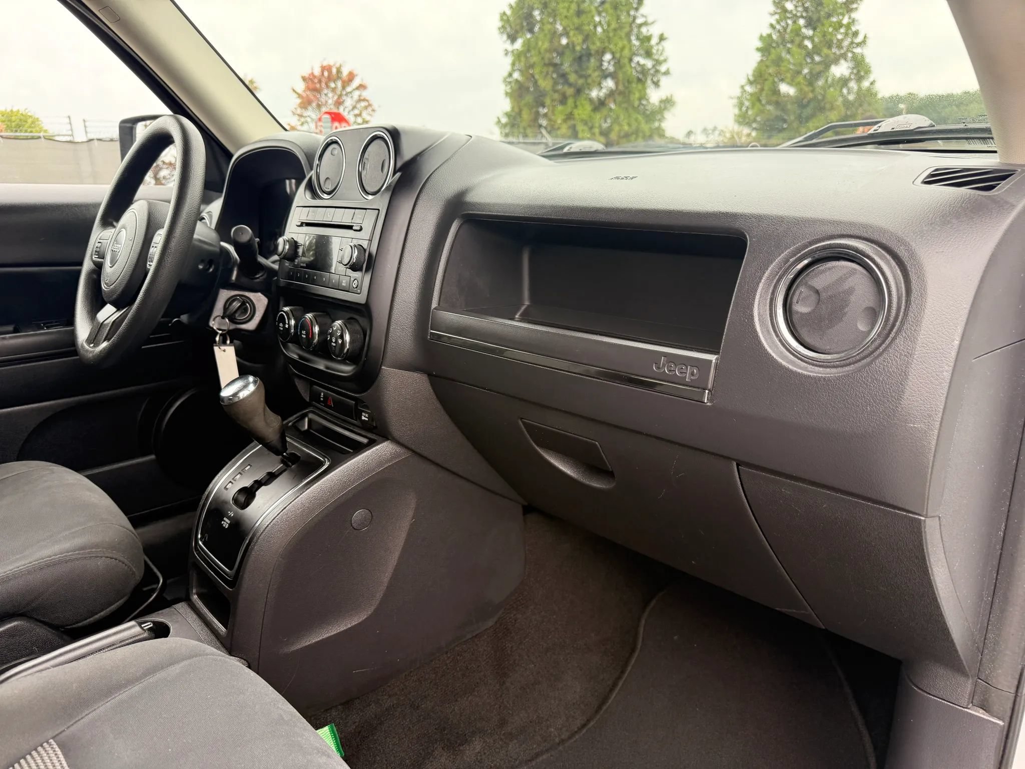 Used 2016 Jeep Patriot Sport w/ Power Value Group FWD image 18