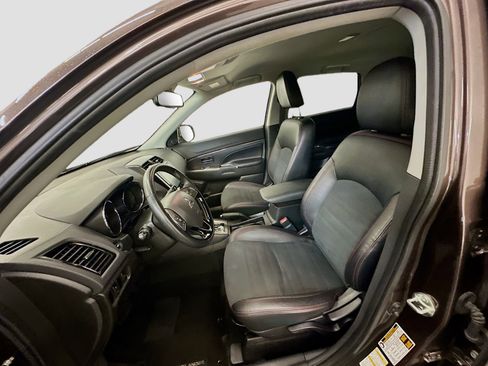 Used 2024 Mitsubishi Outlander Sport AWD image 13