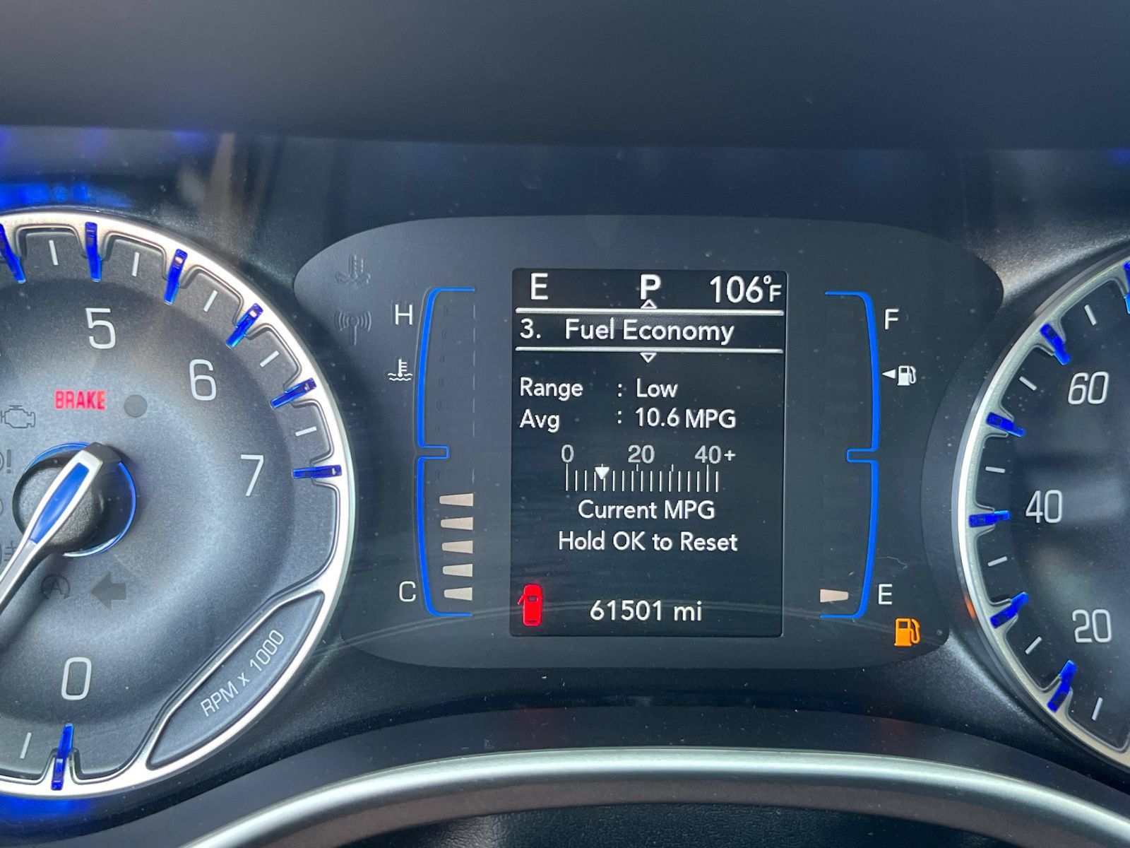 Used 2022 Chrysler Voyager LX FWD image 26