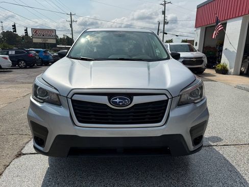 Used 2019 Subaru Forester AWD/4WD image 11