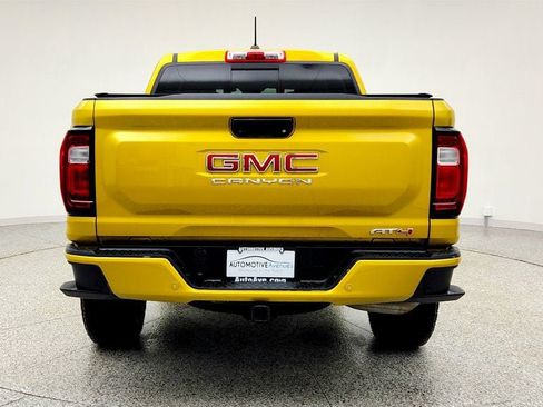 Used 2023 GMC Canyon AT4 w/ AT4 Premium Package AWD/4WD image 6