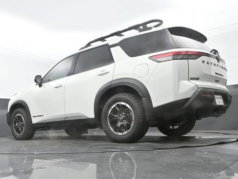 Used 2025 Nissan Pathfinder Rock Creek AWD/4WD image 10