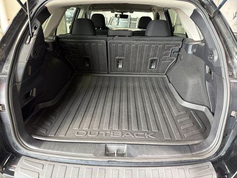 Used 2019 Subaru Outback 2.5i Premium AWD/4WD image 18