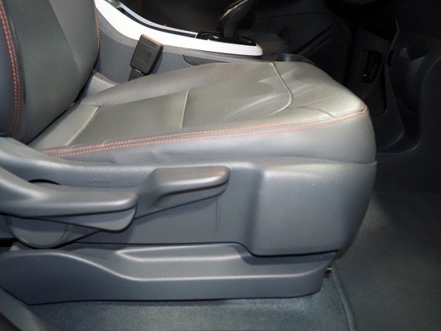 Used 2020 Chevrolet Bolt Premier w/ Infotainment Package FWD image 55