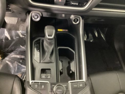 Used 2024 Toyota Grand Highlander AWD image 18