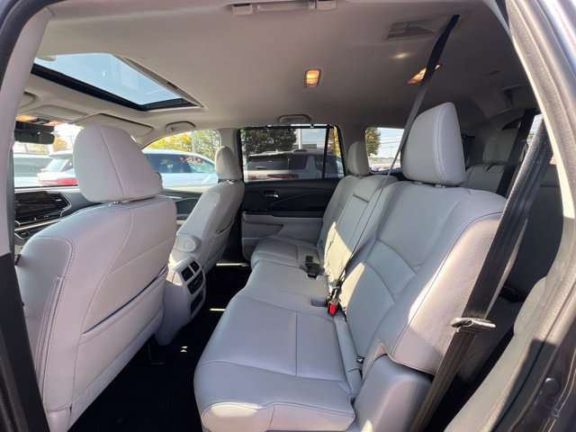 Used 2022 Honda Pilot Black Edition image 19