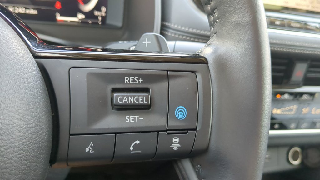 Certified 2023 Nissan Rogue Platinum w/ Platinum Premium Package FWD image 22