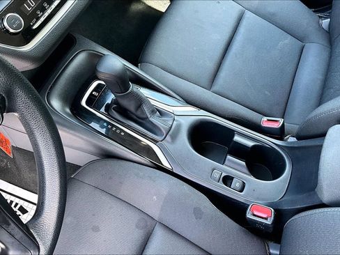 Used 2025 Toyota Corolla LE FWD image 17