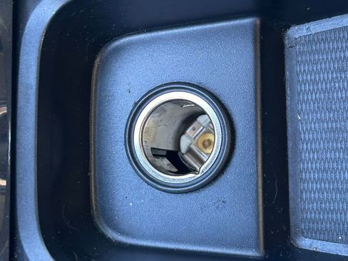 Used 2023 Volvo XC60 B5 Plus w/ Climate Package image 31