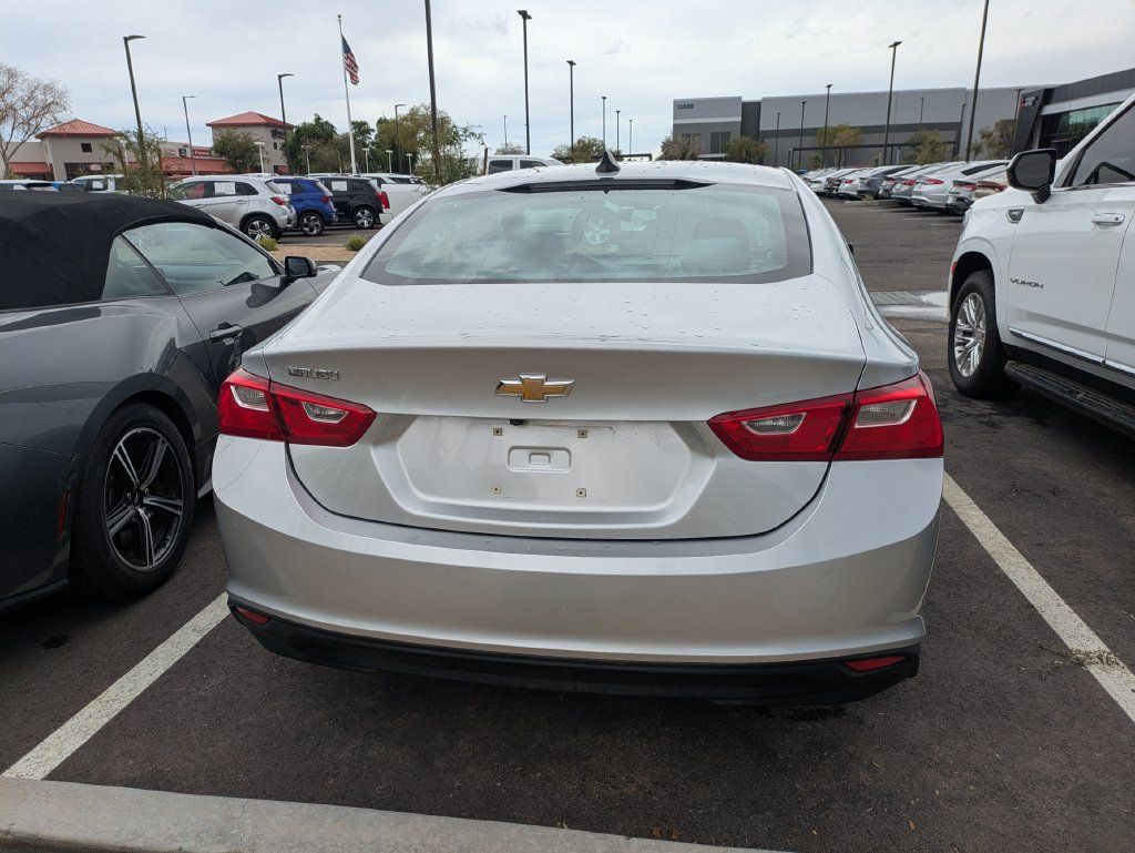 Used 2021 Chevrolet Malibu LS FWD image 3