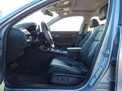 Used 2024 Honda Civic Touring image 13