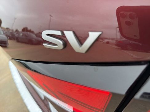 Used 2023 Nissan Altima 2.5 SV AWD/4WD image 11