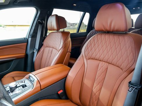 New 2026 BMW X7 xDrive40i w/ Executive Package image 21