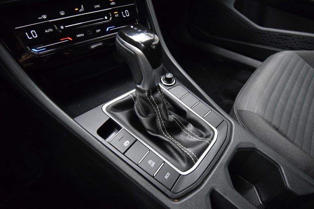 Used 2025 Volkswagen Jetta S FWD image 21