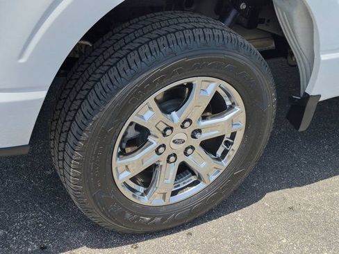 Used 2021 Ford F150 XLT w/ Equipment Group 302A High RWD image 7