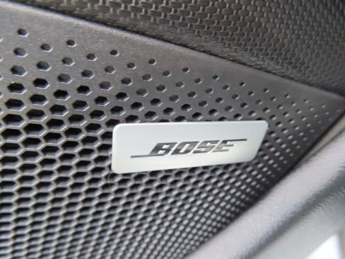 Used 2020 Porsche Taycan 4S image 14