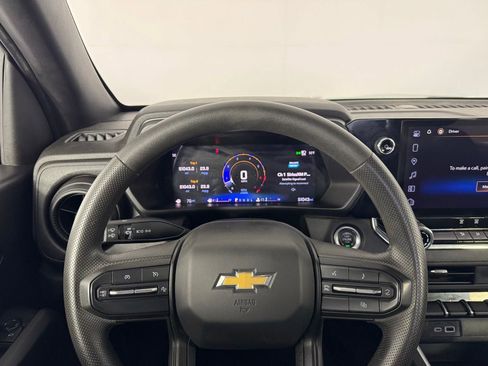 Used 2024 Chevrolet Colorado W/T w/ WT Convenience Package II image 19