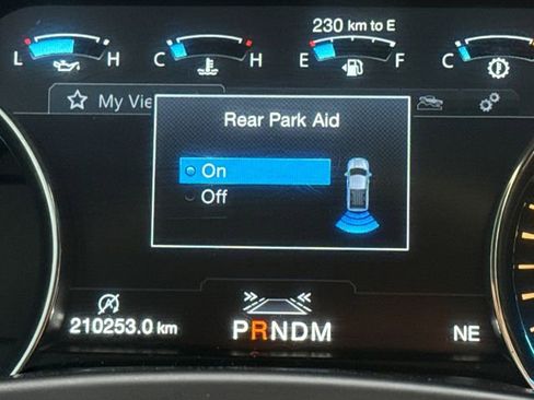 Used 2019 Ford F150 Platinum w/ Technology Package AWD/4WD image 30