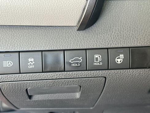 Used 2024 Toyota Camry XLE AWD/4WD image 35