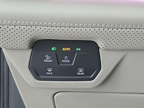 New 2026 Volkswagen Atlas SEL Premium R-Line AWD/4WD image 26