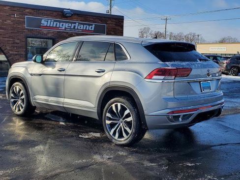 Used 2023 Volkswagen Atlas Cross Sport SEL Premium R-Line image 4