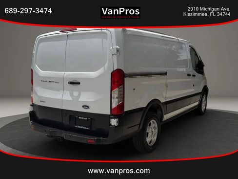 Used 2019 Ford Transit 250 130 Low Roof RWD image 5