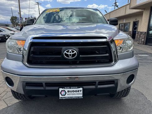 Used 2010 Toyota Tundra 4x4 CrewMax w/ Tow Pkg image 7
