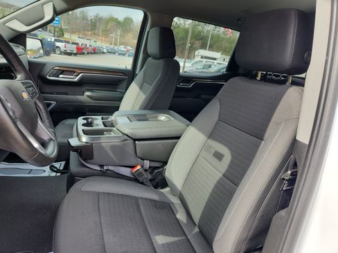 Used 2025 Chevrolet Silverado 1500 LT AWD/4WD image 23