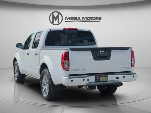 Used 2020 Nissan Frontier SV AWD/4WD image 5