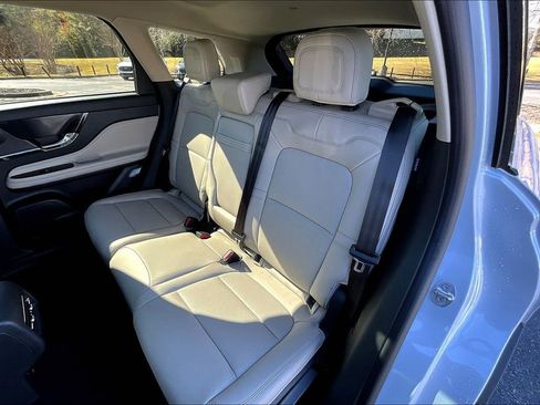 New 2026 Lincoln Corsair Premiere image 10