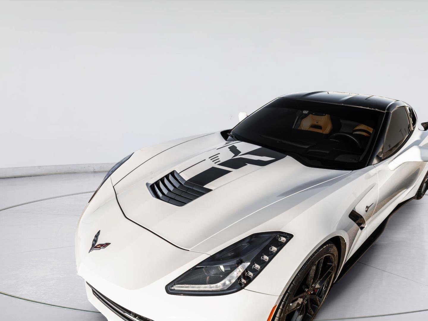 Used 2016 Chevrolet Corvette Stingray Coupe w/ 2LT Preferred Equipment Group RWD image 4