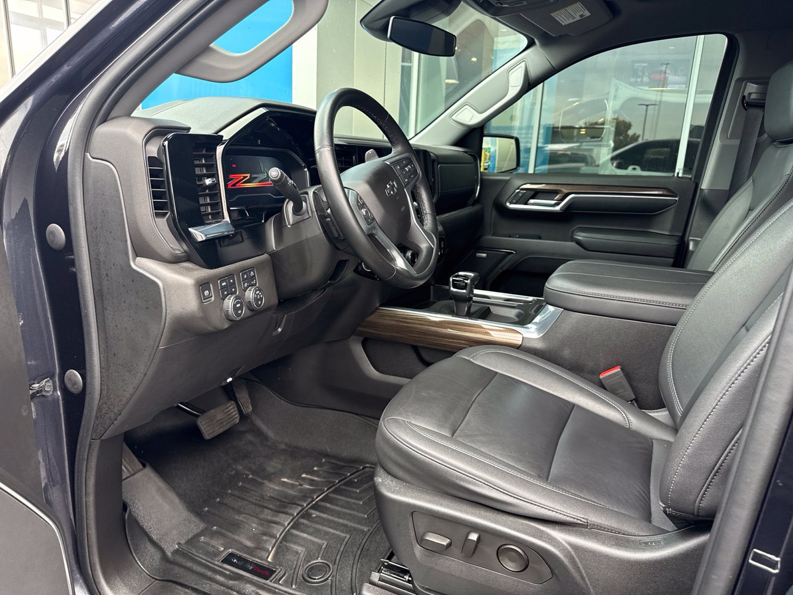 Used 2023 Chevrolet Silverado 1500 RST w/ Convenience Package II AWD/4WD image 17