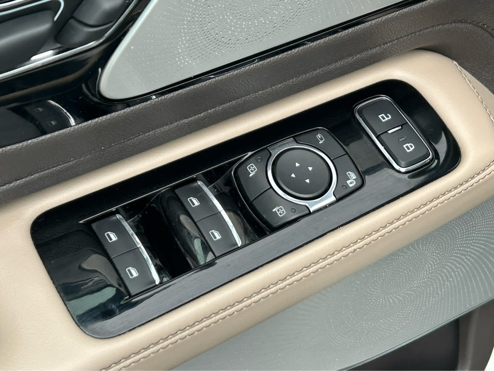 Used 2020 Lincoln Aviator Reserve w/ Equipment Group 202A AWD/4WD image 33