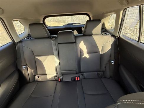 Used 2022 Toyota Corolla Cross XLE image 15