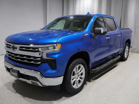 Used 2022 Chevrolet Silverado 1500 LTZ w/ LTZ Premium Package AWD/4WD image 8